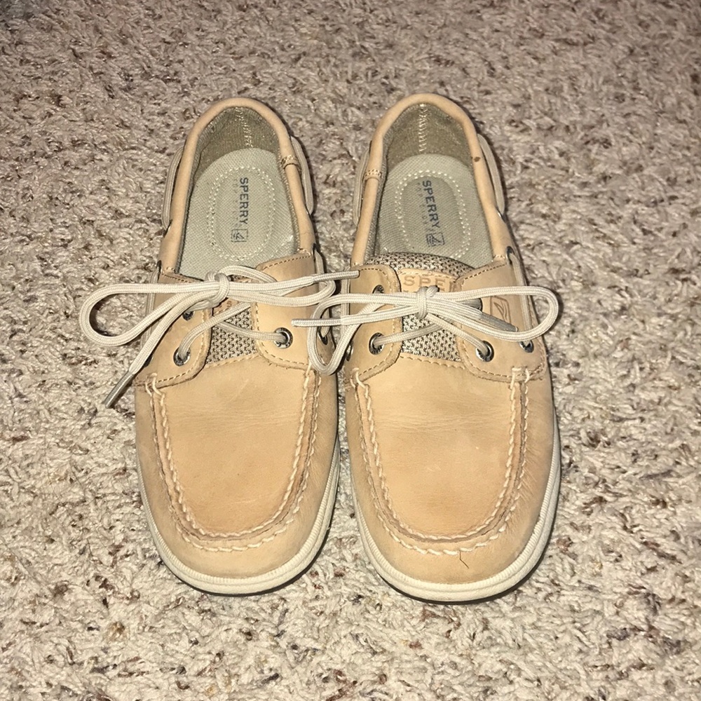 LIKE NEW super cute Sperry Top slider